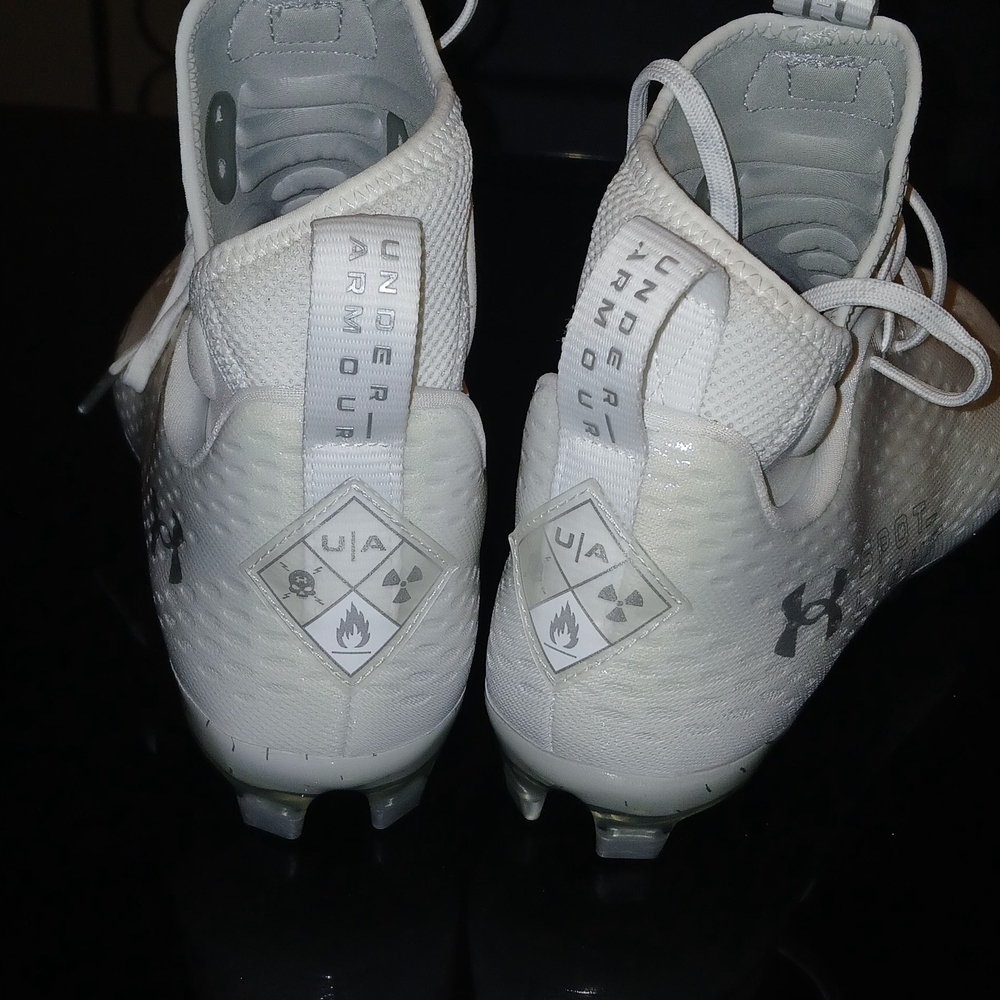 Under Armour Light Gray Soccer Cleats